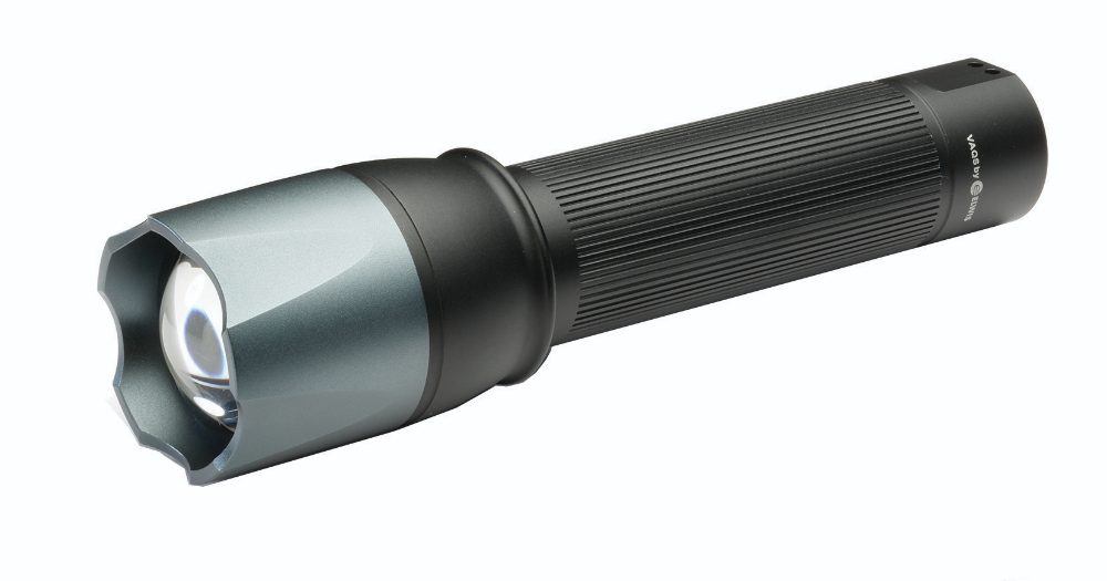 Elwis PRO Series S8 Rechargeable LED Flashlight - 700S8B